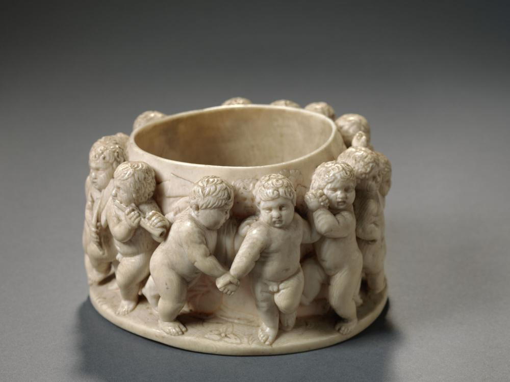 Tafelring met putti