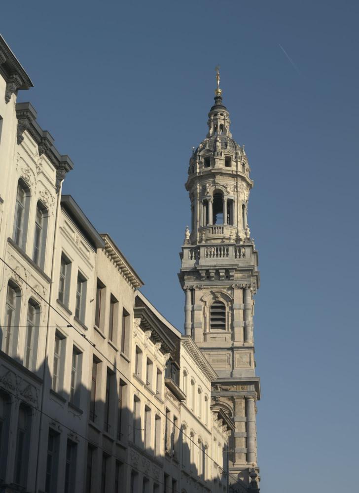 Toren van de Sint-Caroluskerk te Antwerpen