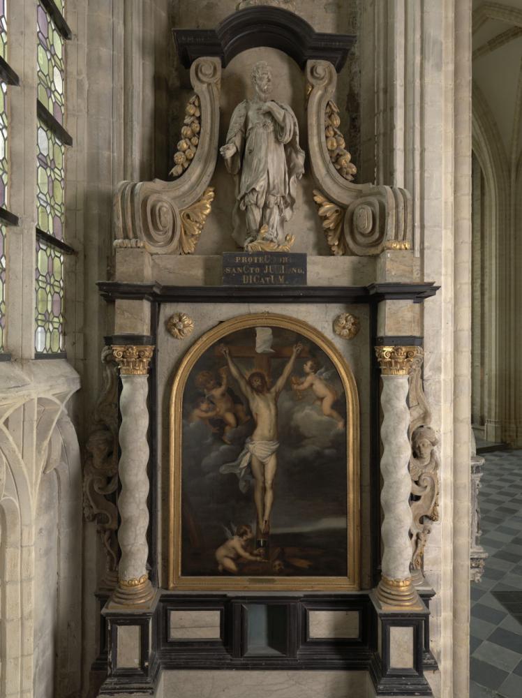 Altaar: Christus aan het kruis