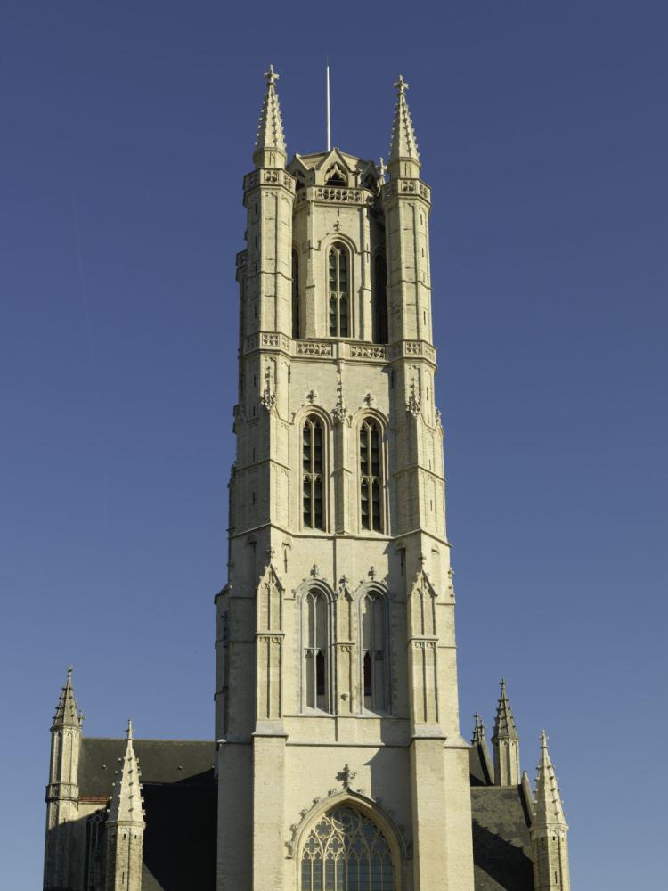 zicht op de Sint-Baafskathedraal Gent