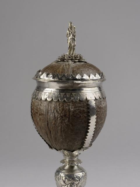 Steven Van der Locht (1620-1675), Kokosbeker De Roode Roos, 1652, zilver, kokosnoot