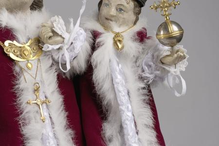 Arnold II Cleersnijders (1707-1783), Onze-Lieve-Vrouw-Presentatie met zilveren kroontjes en scepter, 17de eeuw, gepolychromeerd hout, zilver