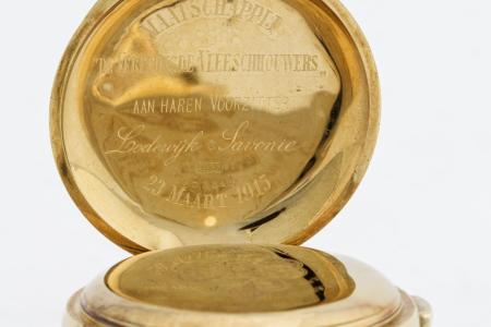 Zakhorloge met het monogram van Lodewijk Savonie