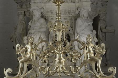 Hekwerk rond de sacramentstoren