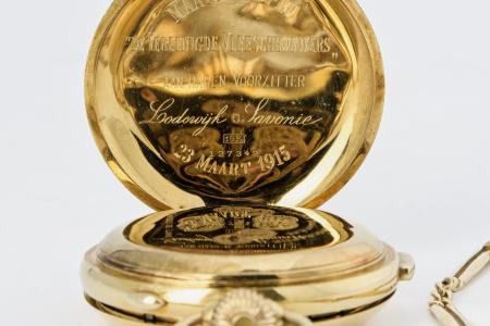 Zakhorloge met het monogram van Lodewijk Savonie