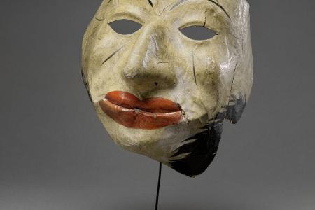 Masker uit de verzameling van James Ensor