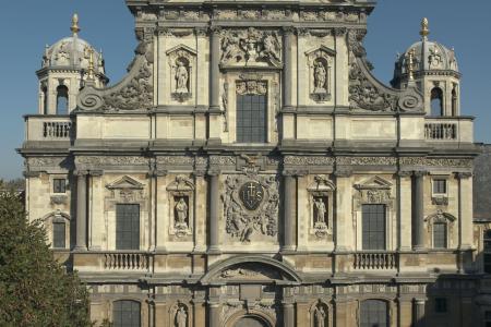 Voorgevel van de Sint-Caroluskerk te Antwerpen