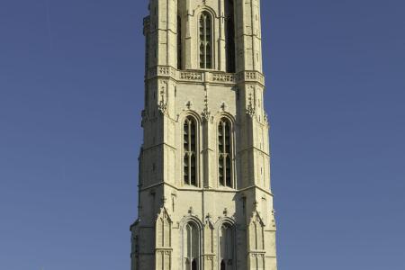 zicht op de Sint-Baafskathedraal Gent